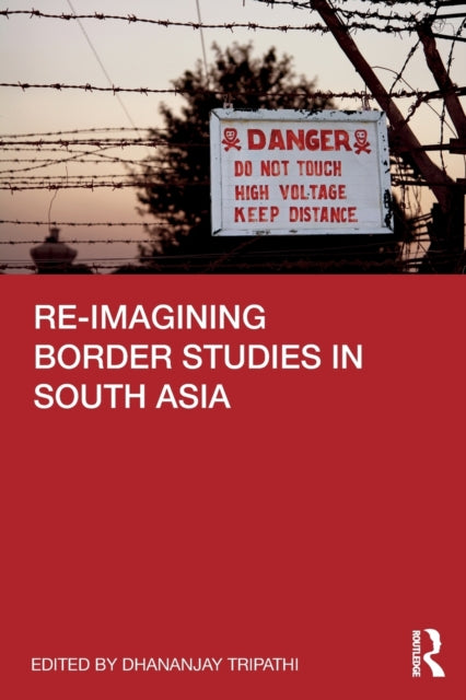 Binding: Paperback
Description: This book presents a radical rethinking of Border Studies.