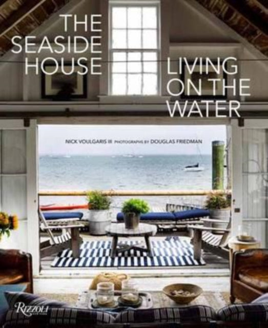 Binding: Hardcover
Description: Irresistible interiors that capture the essence of seaside living. Everyone dreams of a house by the sea and this book presents the best examples of homes for escaping to the serenity of the seaside.