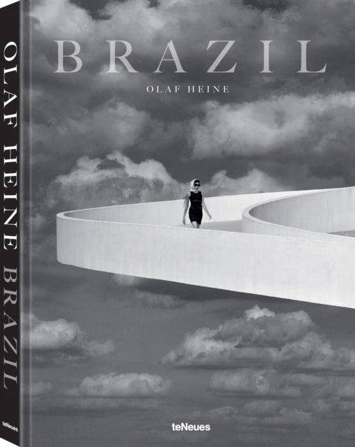 Binding: Hardcover
Description: " Curves make up the entire Universe " Oscar Niemeyer Brazil's star architect once said. Photographer and director Olaf Heine met the legendary architect shortly before his death.