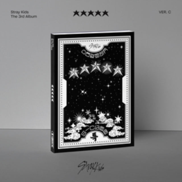 This is a 4 CD SKU bundle.
1.This CD is brand new.Format: CDThis item's title is: 5-Star (Limited Ver.)Artist: Stray KidsBarcode: 196922331695Release Date: 6/2/2023
2.This CD is brand new.Format: CDMusic Style: K-popThis item's title is: 5-Star (Ver.