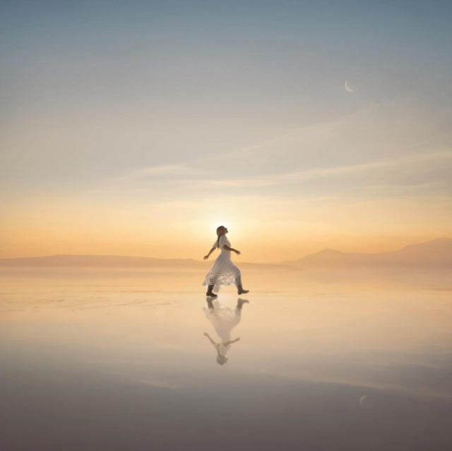 This CD is brand new.Format: CDThis item's title is: Far CountryArtist: Ellie HolcombBarcode: 722874619002Release Date: 9/12/2025