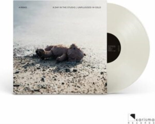 This LP Vinyl is brand new.Format: LP VinylMusic Style: Prog RockThis item's title is: Day In The Studio / Unplugged In Oslo (2LP/Clear Vinyl/180G/DVD)Artist: AirbagLabel: KARISMA RECORDSBarcode: 7090008315940Release Date: 5/27/2022