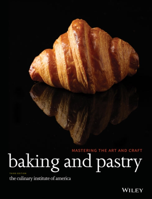 Binding: Hardcover
Description: Baking and Pastry Third Edition continues its reputation as being a must - have guide for all culinary and baking and pastry students and baking and pastry industry professionals.