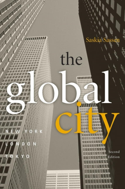 Binding: Paperback
Description: A work that chronicles how New York London and Tokyo became command centers for the global economy and in the process underwent a series of massive and parallel changes.