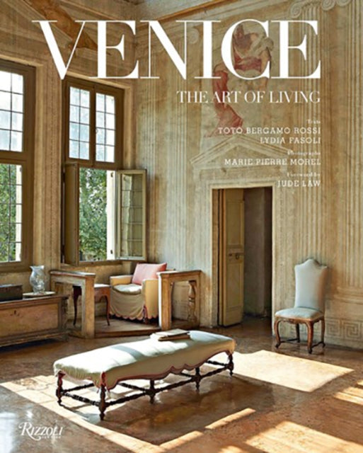 Binding: Hardcover
Description: This beautiful aspirational book offers a seductive vision of living and entertaining in the most elegantly appointed private interiors of Venice. For centuries millions have succumbed to the magic of Venice but few have been able to venture into its sumptuous private spaces.