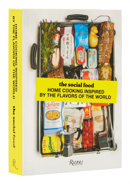 Binding: Hardcover
Description: Minimalist recipes for all occasions from Paris's buzziest culinary influencers presented with their signature sense of French flair.