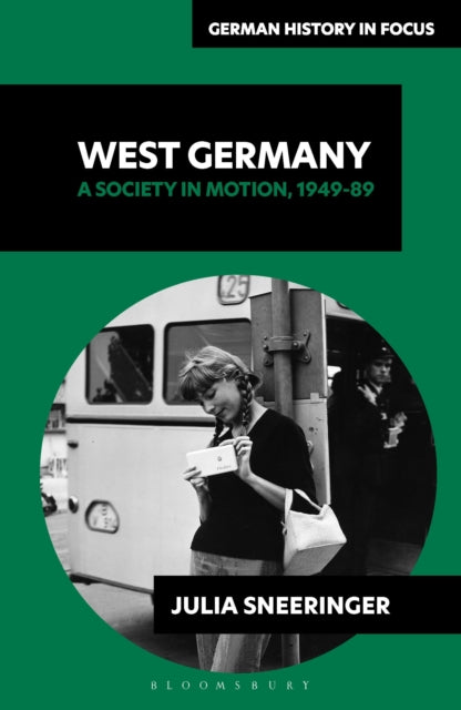 Binding: Paperback
Description: Julia Sneeringer's book provides a concise overview of developments in the Federal Republic of Germany from the end of the Second World War and Germany's division to the unification of East and West Germany in 1990.