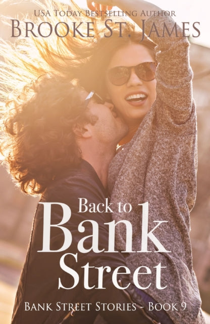 Binding: Paperback
Description: Ozzy and Evie provide a sweet finale to the Bank Street Stories series with believable attraction romance and family values that is guaranteed to keep the pages turning. Ozzy Abramson has made a name for himself as a photographer.