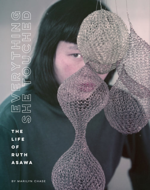 Binding: Hardcover
Description: Everything She Touched recounts the incredible life of the American sculptor Ruth Asawa. This is the story of a woman who wielded imagination and hope in the face of intolerance and who transformed everything she touched into art.
