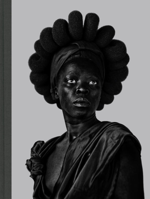 Binding: Hardcover
Description: These feel like images you might have dreamed both of the kind that slip away and the ones you manage to keep tenuously in your grasp slippery otherworldly . Before our eyes Zanele Muholi transforms into a mother a domestic worker an Afrofuturist an oracle.