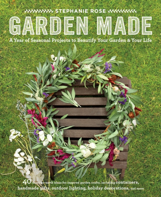 Binding: Paperback
Description: Winner of the 2016 IPPY Award Gold Medal for Home & Garden 40 down - to - earth ideas for inspired garden crafts including containers handmade gifts outdoor lighting holiday decorations and more.