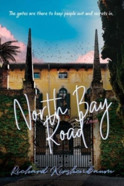 Binding: Hardcover
Description: After receiving a crumbling Mediterranean mansion Liz Galin uncovers clues that will solve a century - old murder and reveal a forbidden love story that mirrors a modern one. Everyone fantasizes about receiving a gift from a stranger.