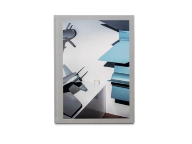Binding: Hardcover
Description: Every day on the news we are shown images of war and destruction. However we are rarely afforded a glimpse behind the curtains of the global arms business.